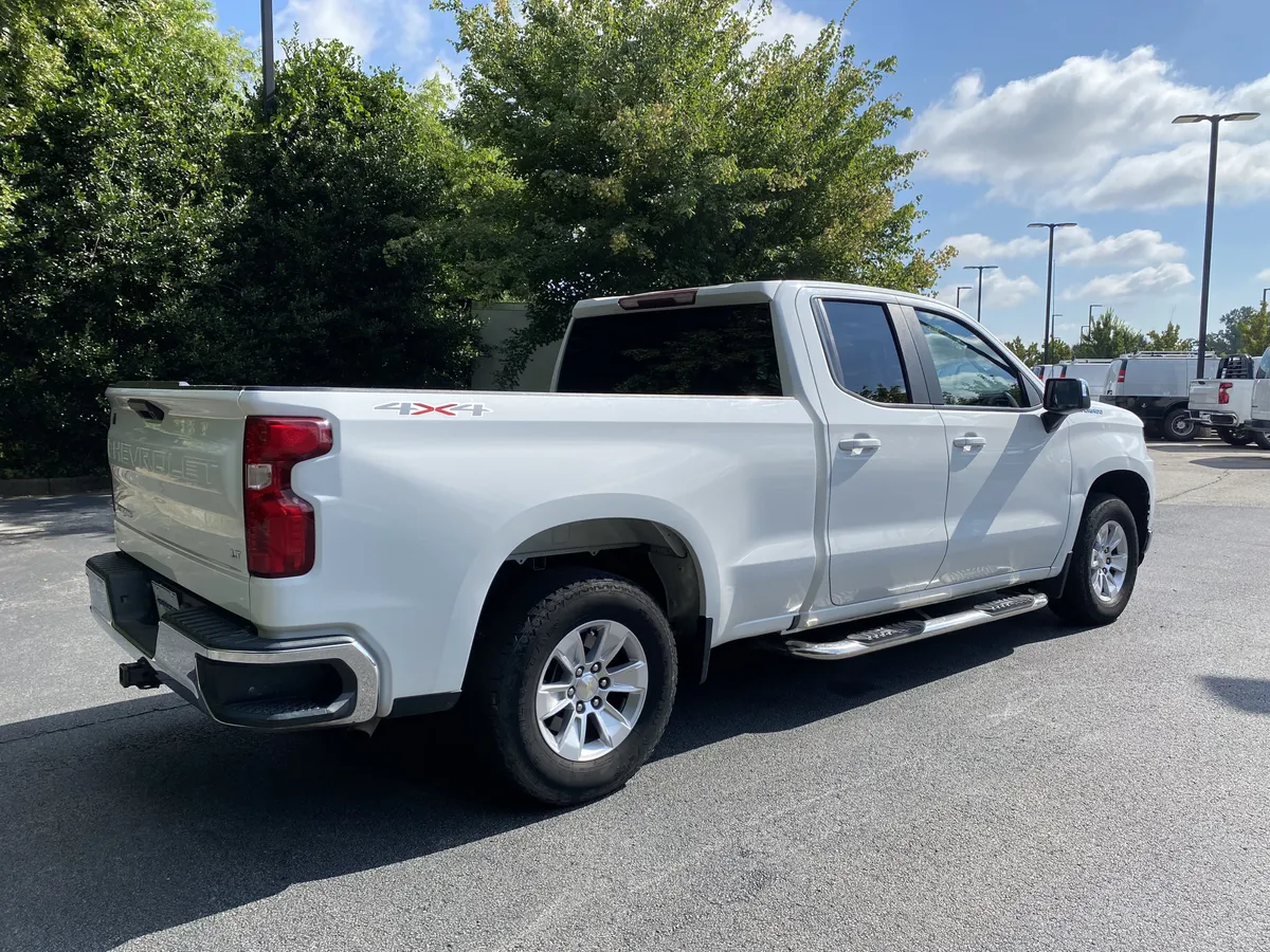 2020 Chevrolet Silverado 1500 LT thumbnail 8