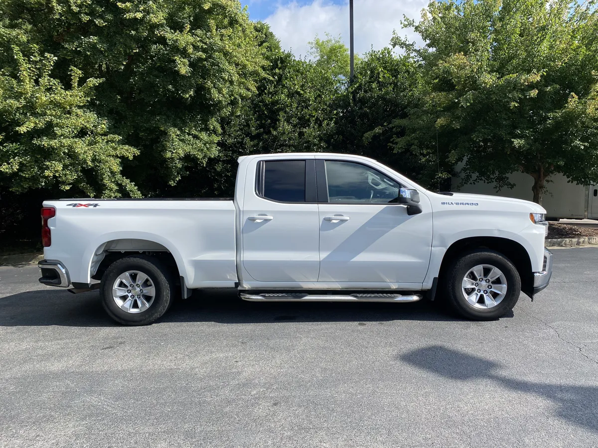 2020 Chevrolet Silverado 1500 LT thumbnail 9