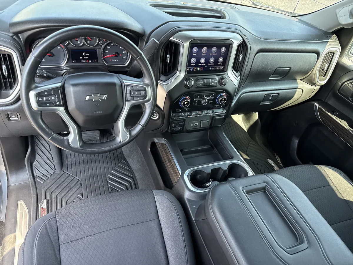 2020 Chevrolet Silverado 1500 RST thumbnail 22