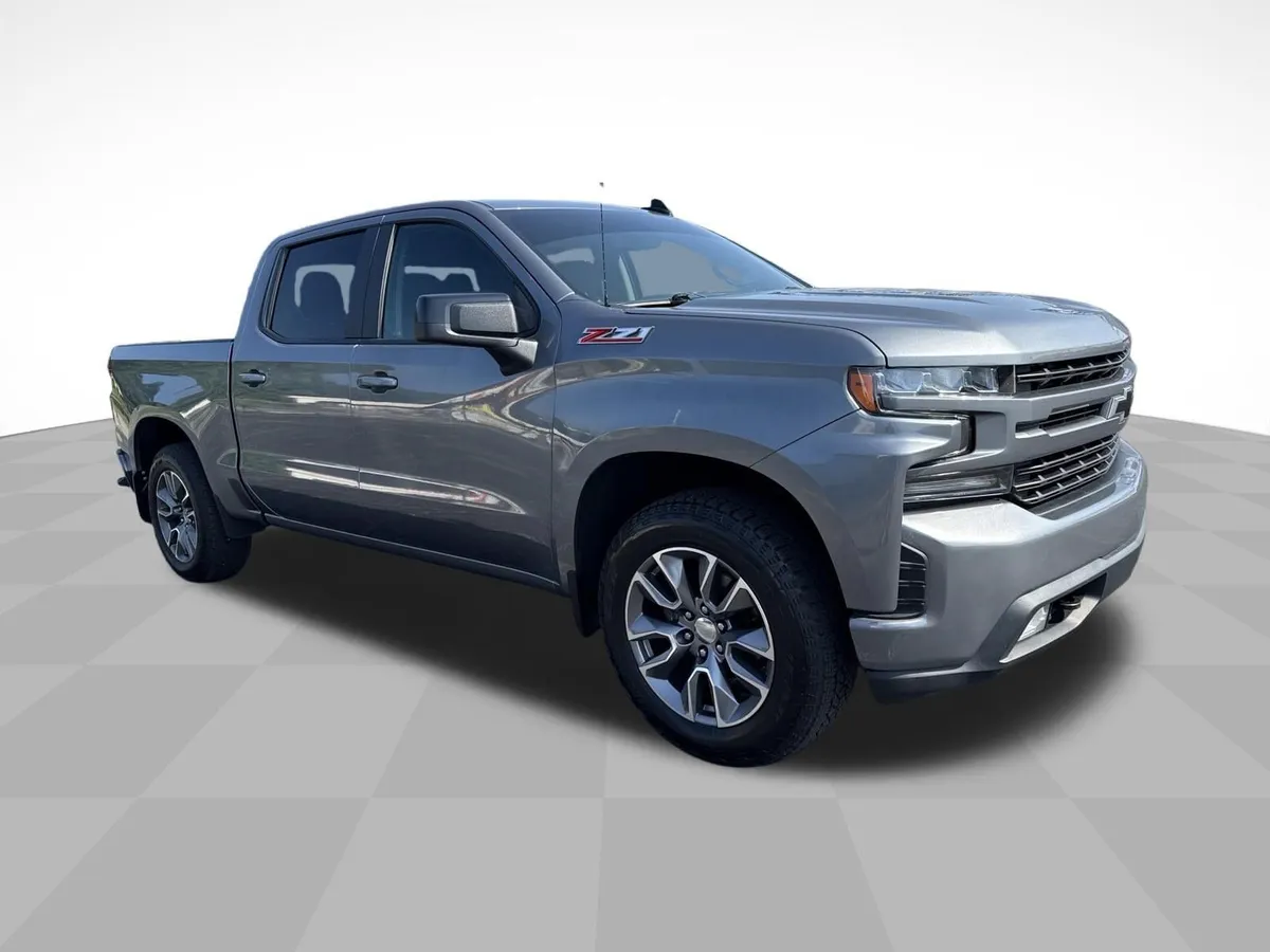 2020 Chevrolet Silverado 1500 RST thumbnail 3