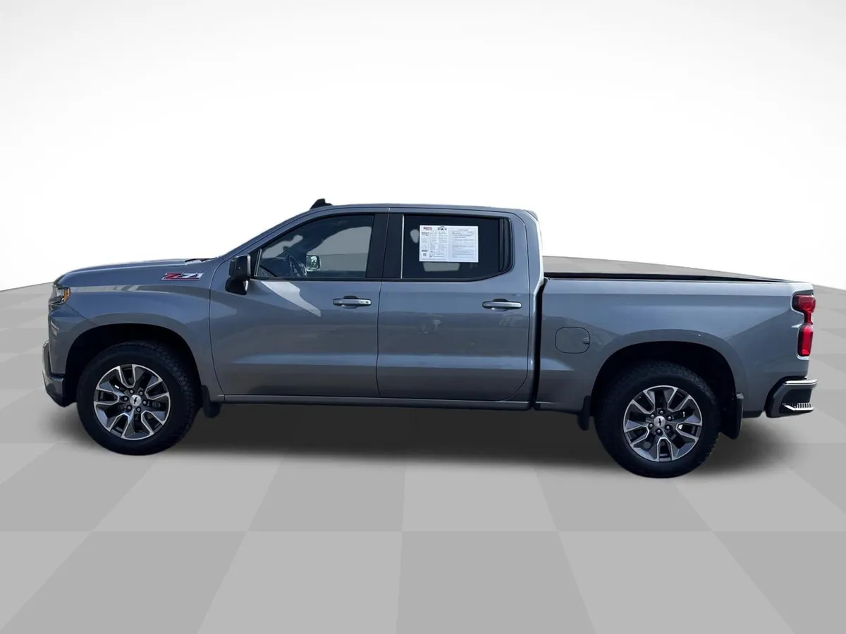 2020 Chevrolet Silverado 1500 RST thumbnail 5