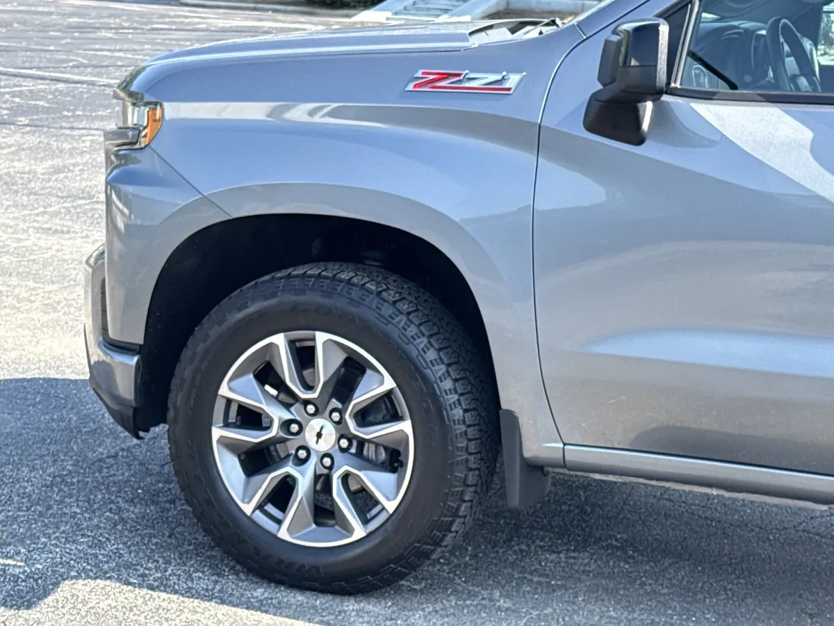 2020 Chevrolet Silverado 1500 RST thumbnail 6