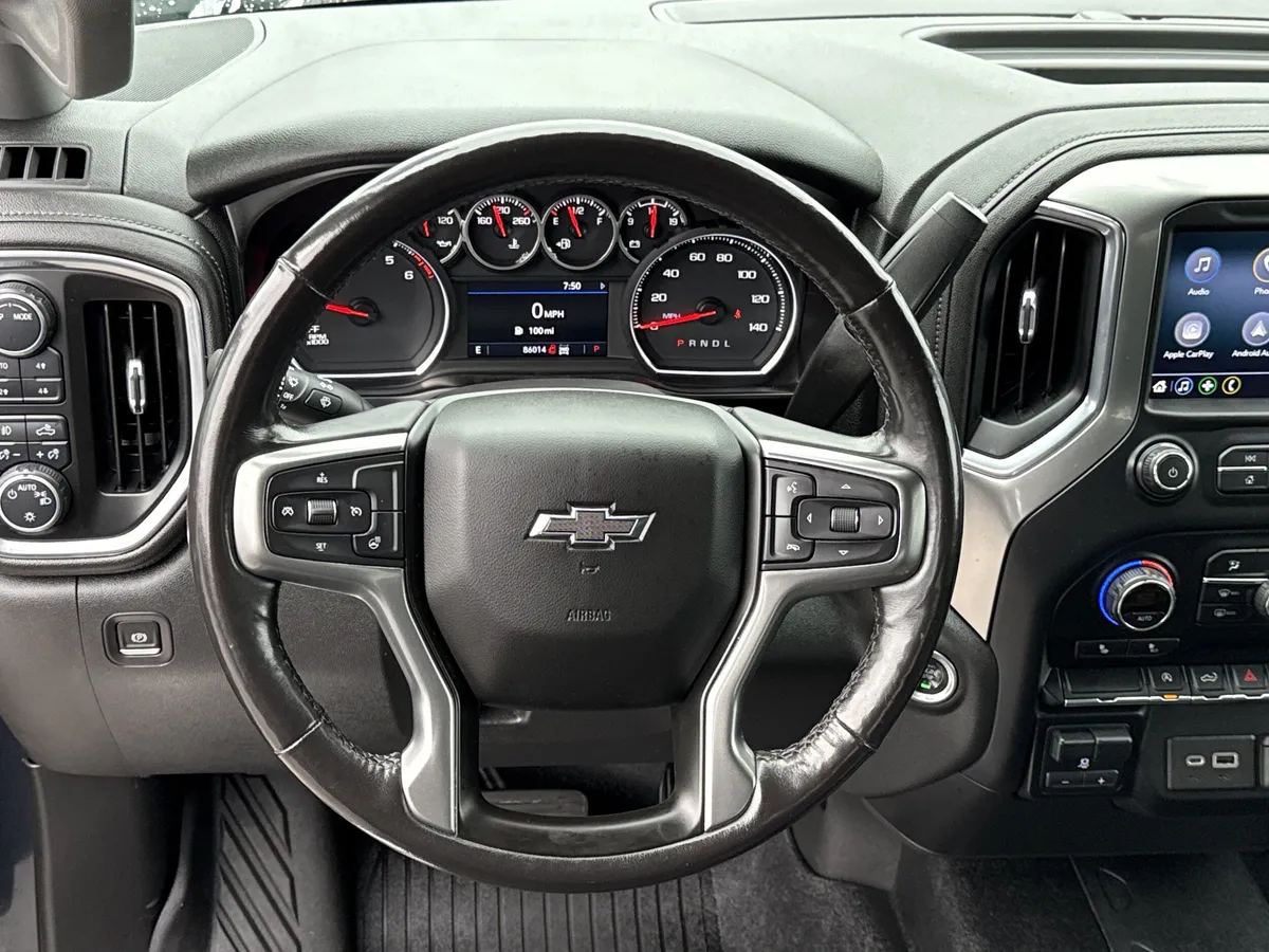 2020 Chevrolet Silverado 1500 RST thumbnail 21