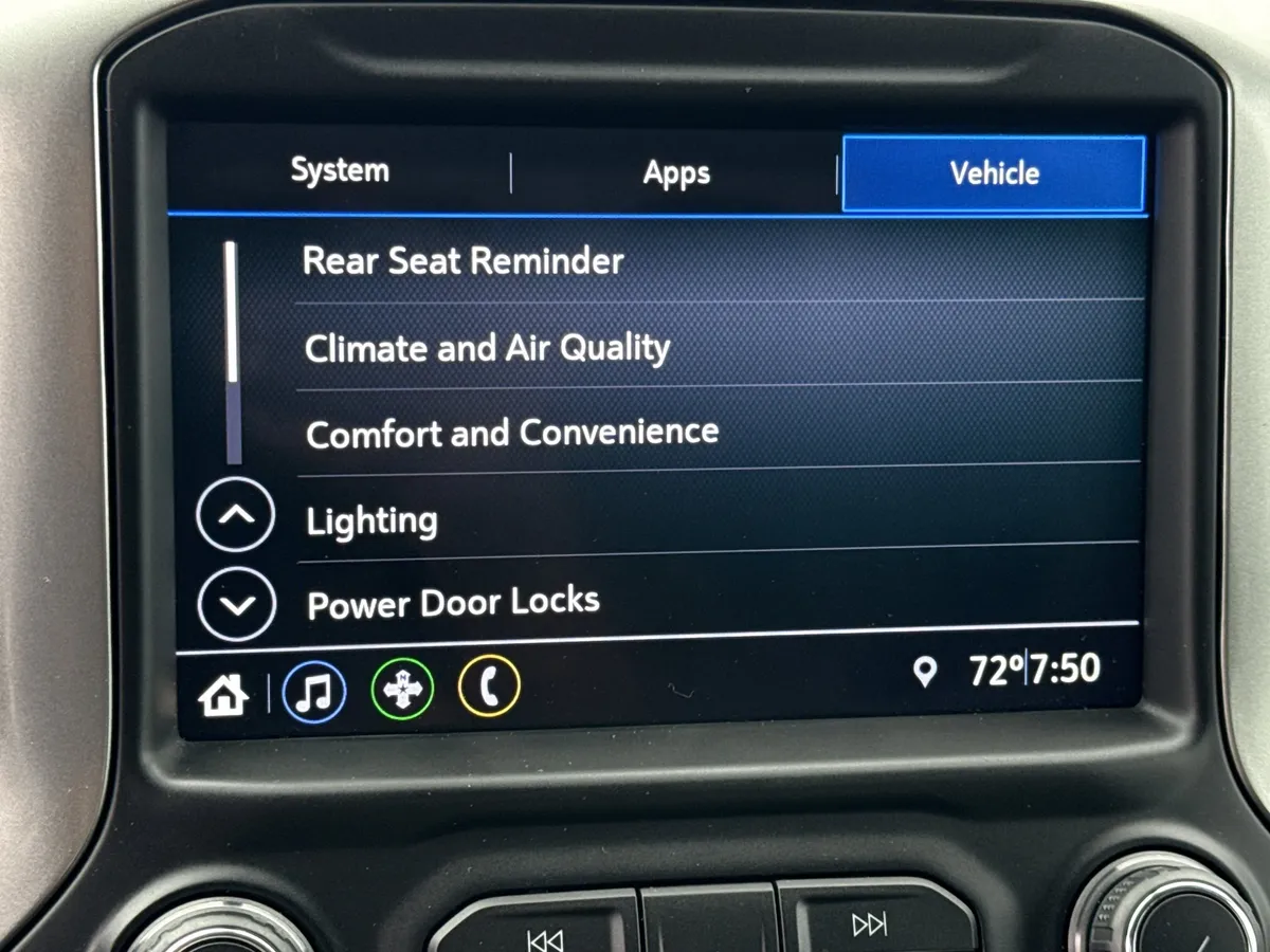 2020 Chevrolet Silverado 1500 RST thumbnail 30