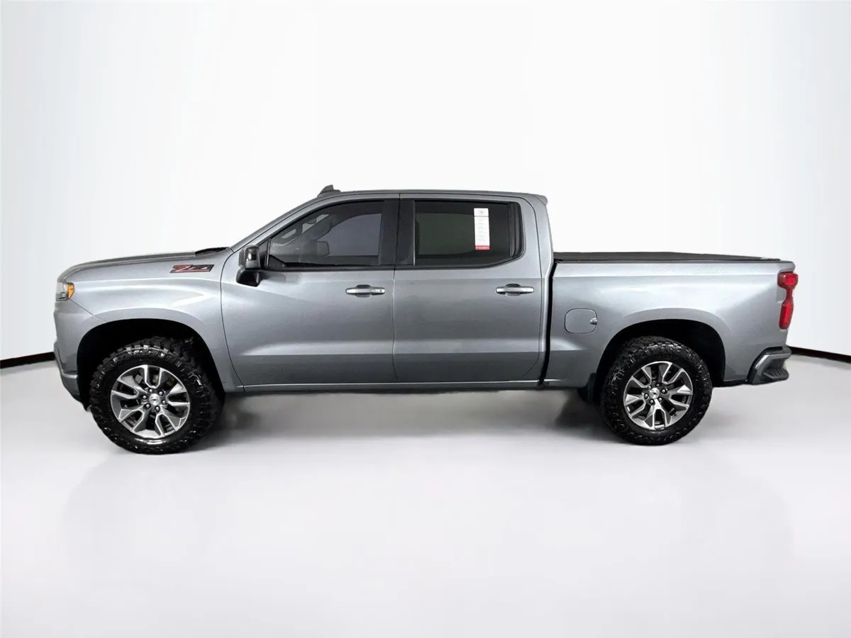 2020 Chevrolet Silverado 1500 RST thumbnail 12