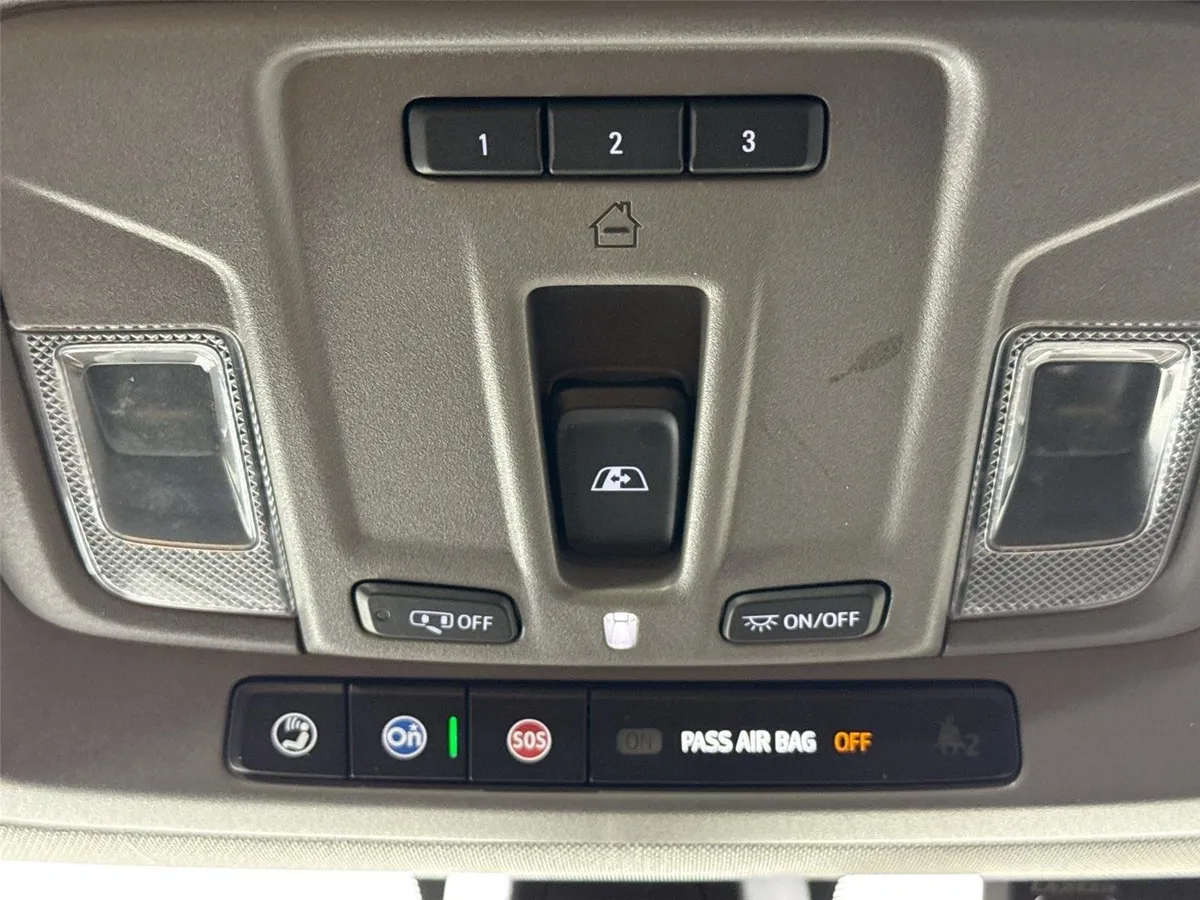 2020 Chevrolet Silverado 1500 RST thumbnail 21