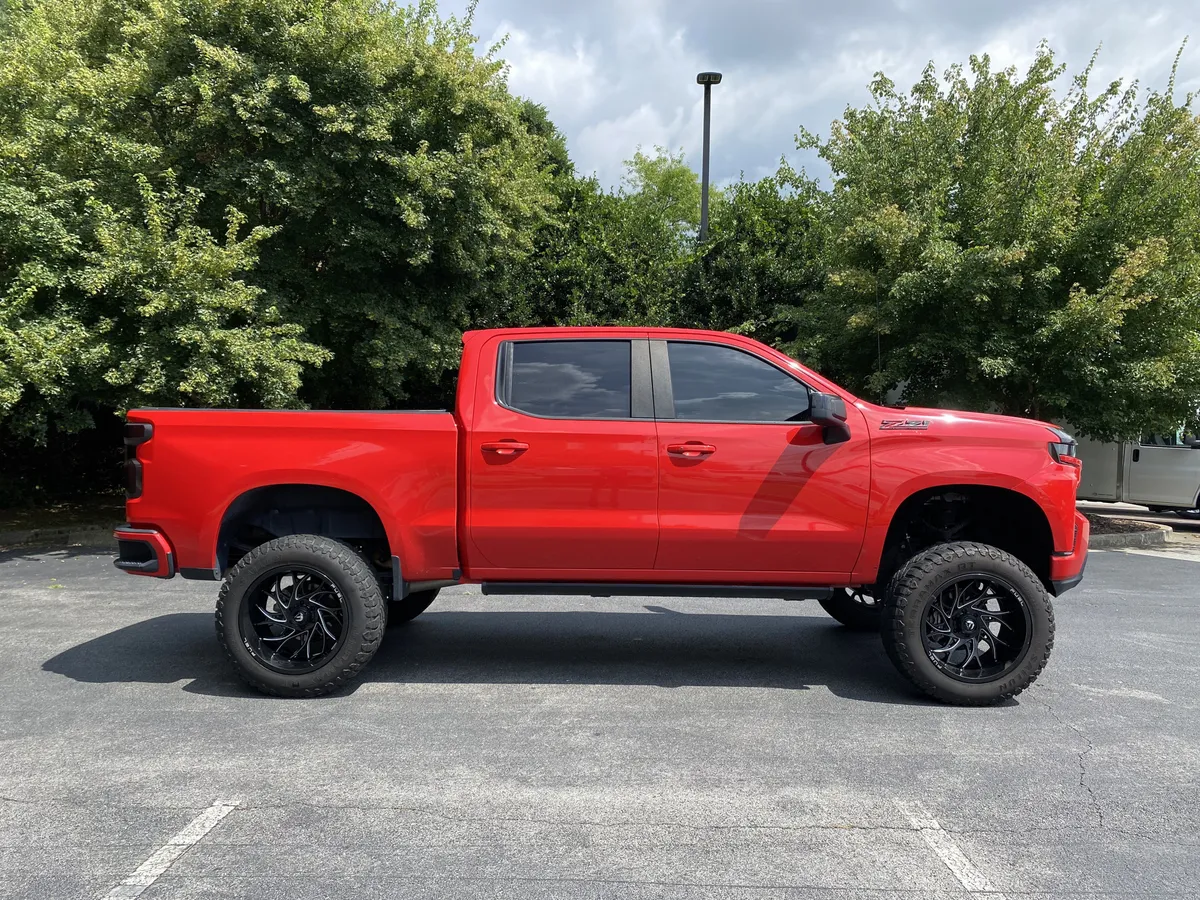 2020 Chevrolet Silverado 1500 RST thumbnail 9