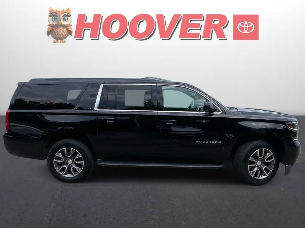 2020 Chevrolet Suburban LT thumbnail 2