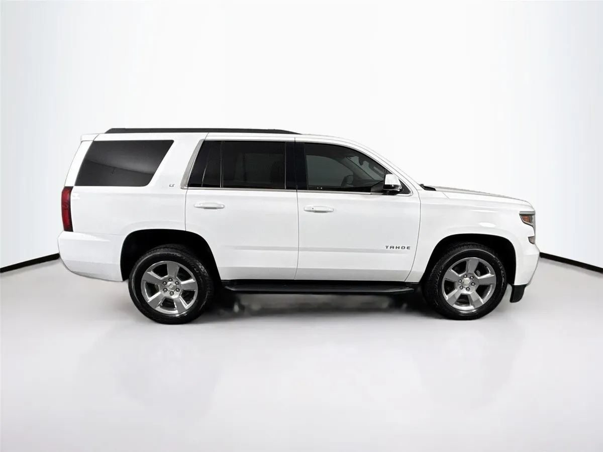 2020 Chevrolet Tahoe LT thumbnail 11