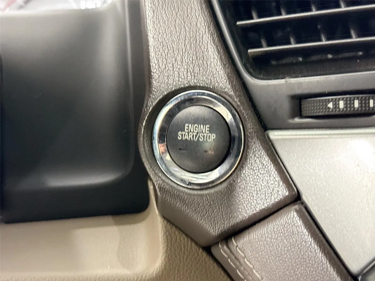 2020 Chevrolet Tahoe LT thumbnail 22