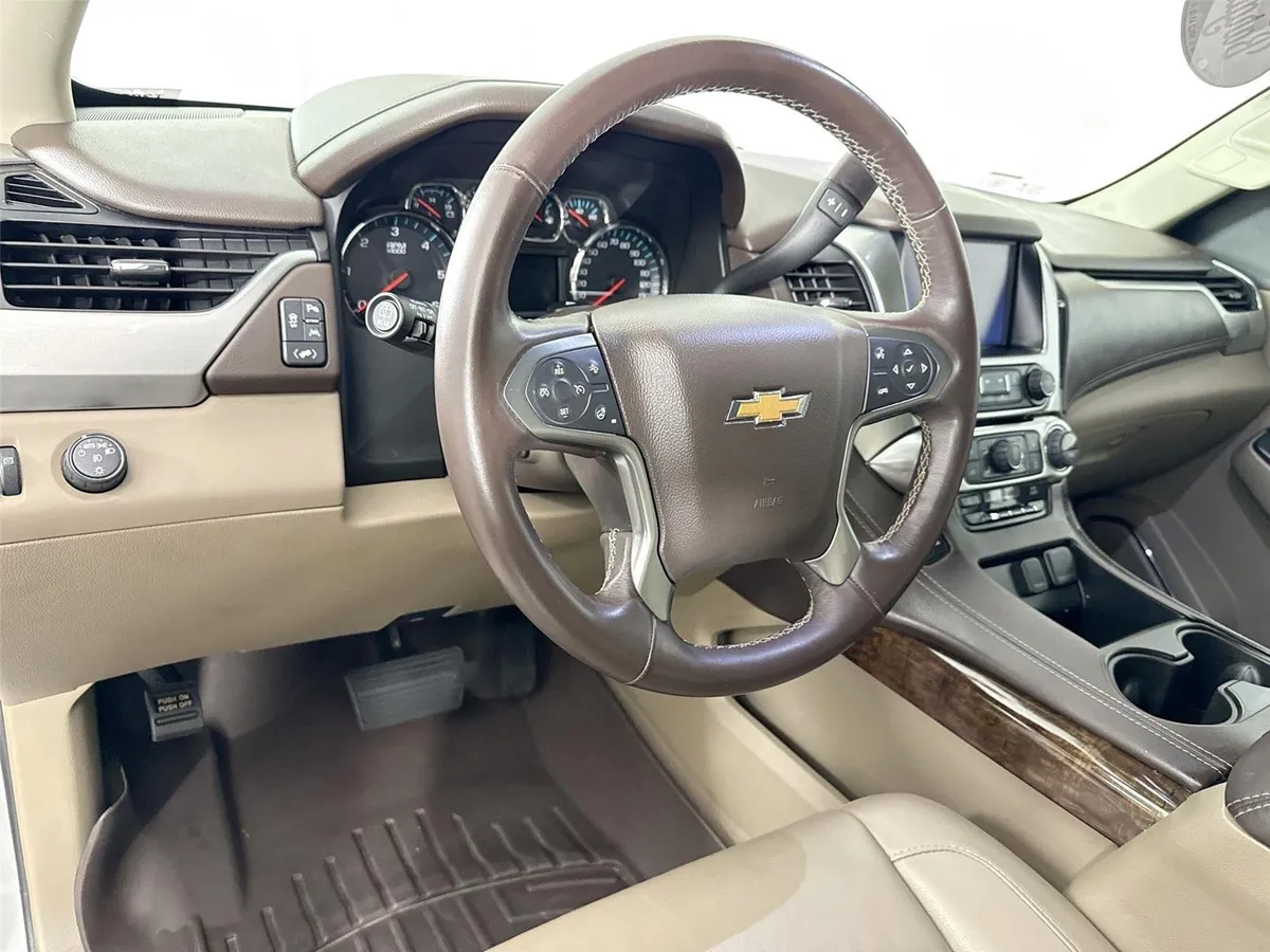 2020 Chevrolet Tahoe LT thumbnail 4