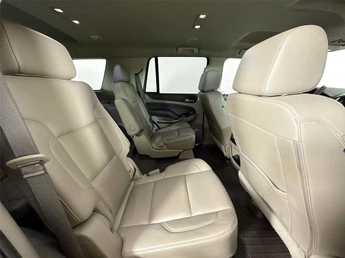 2020 Chevrolet Tahoe LT thumbnail 44