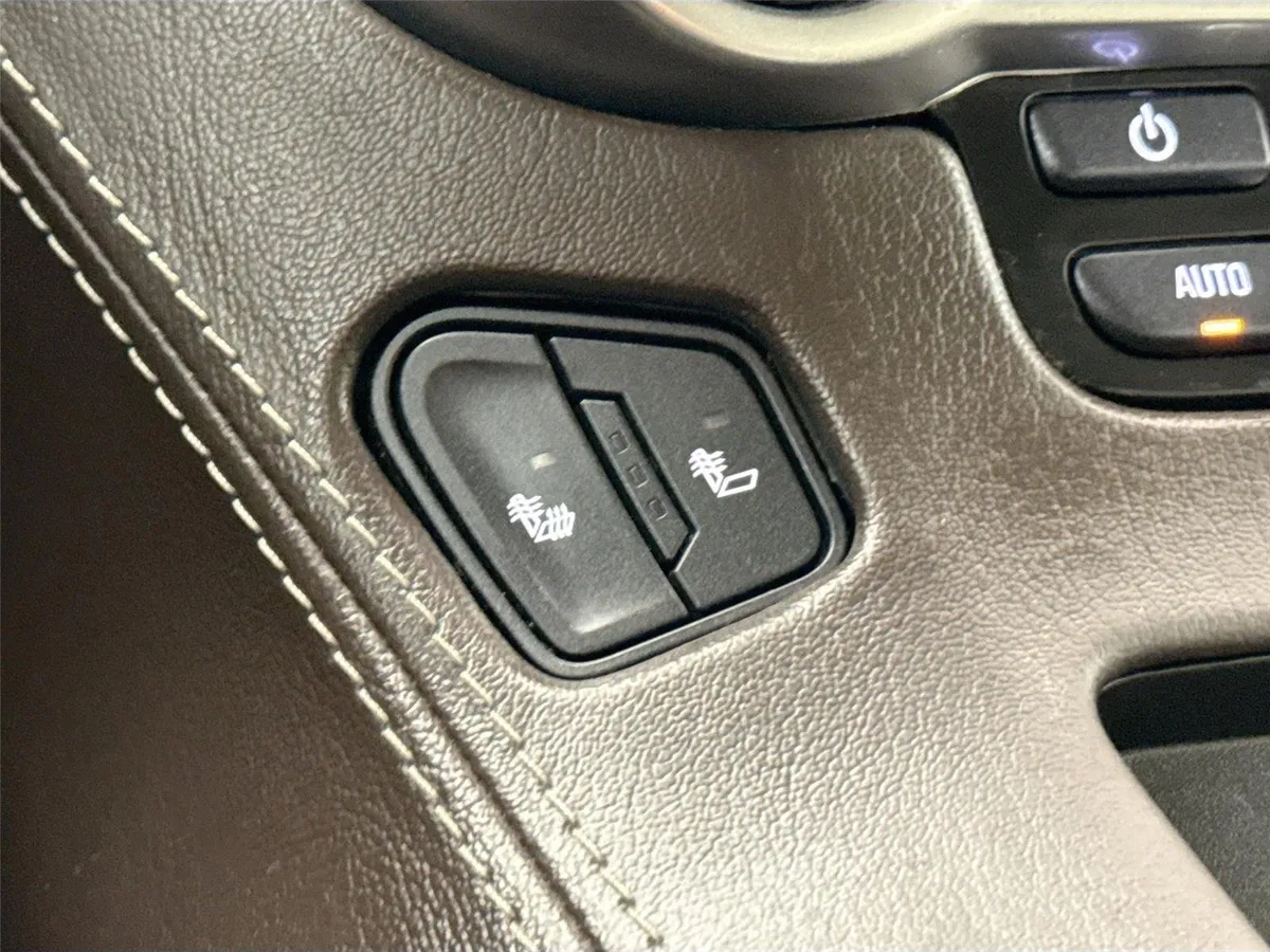 2020 Chevrolet Tahoe LT thumbnail 8