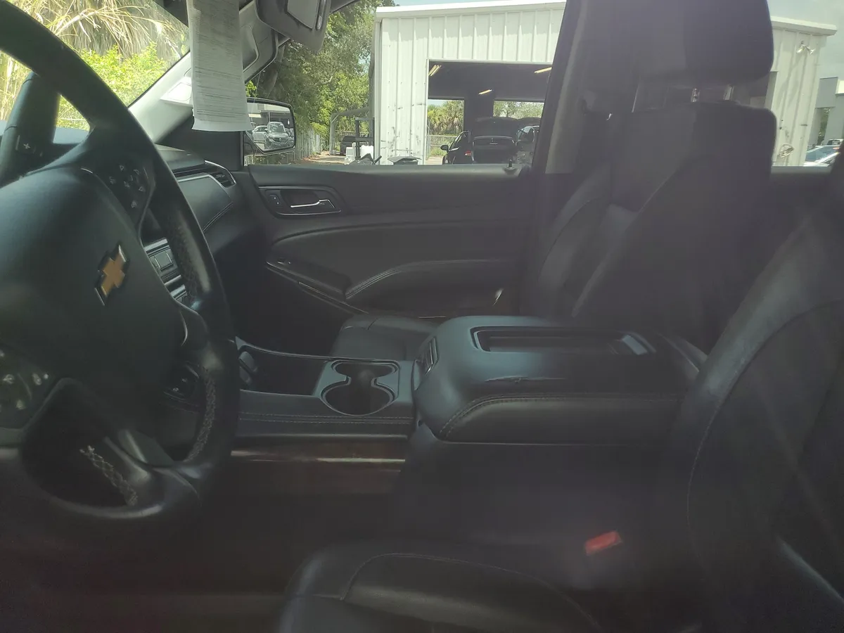2020 Chevrolet Tahoe LT thumbnail 11