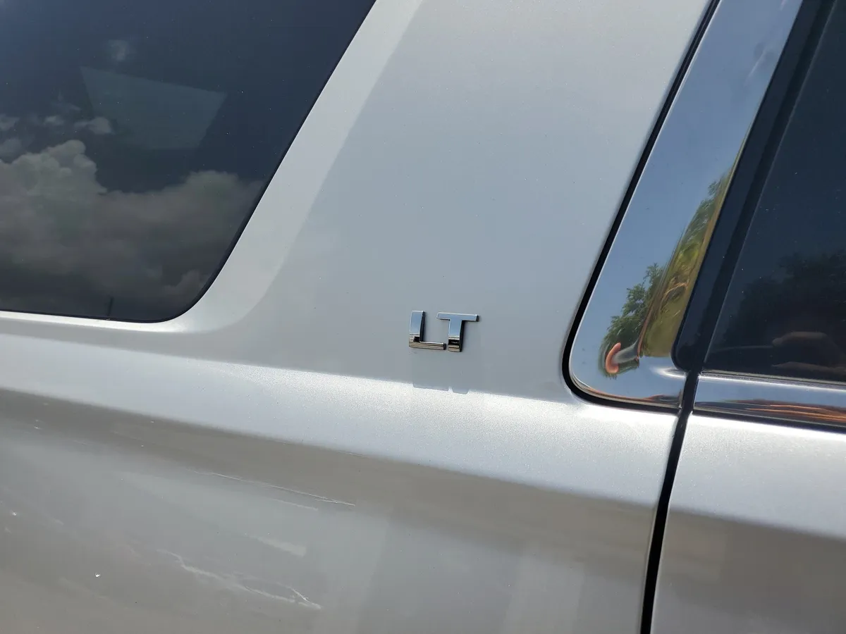 2020 Chevrolet Tahoe LT thumbnail 5