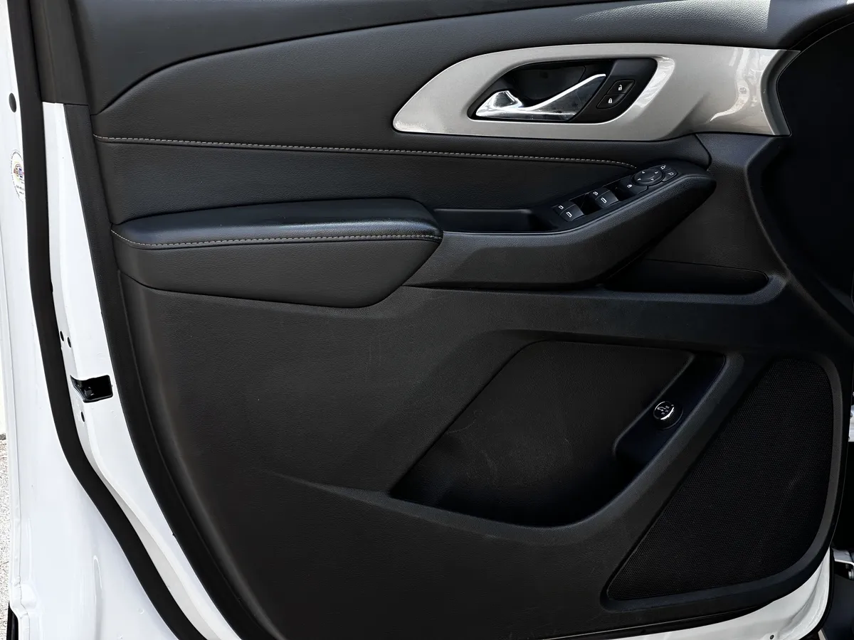 2020 Chevrolet Traverse LT Cloth thumbnail 13