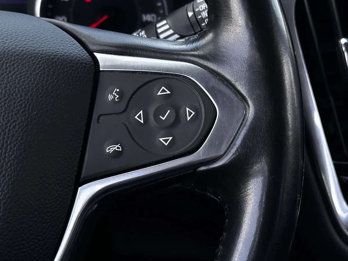2020 Chevrolet Traverse LT Cloth thumbnail 19