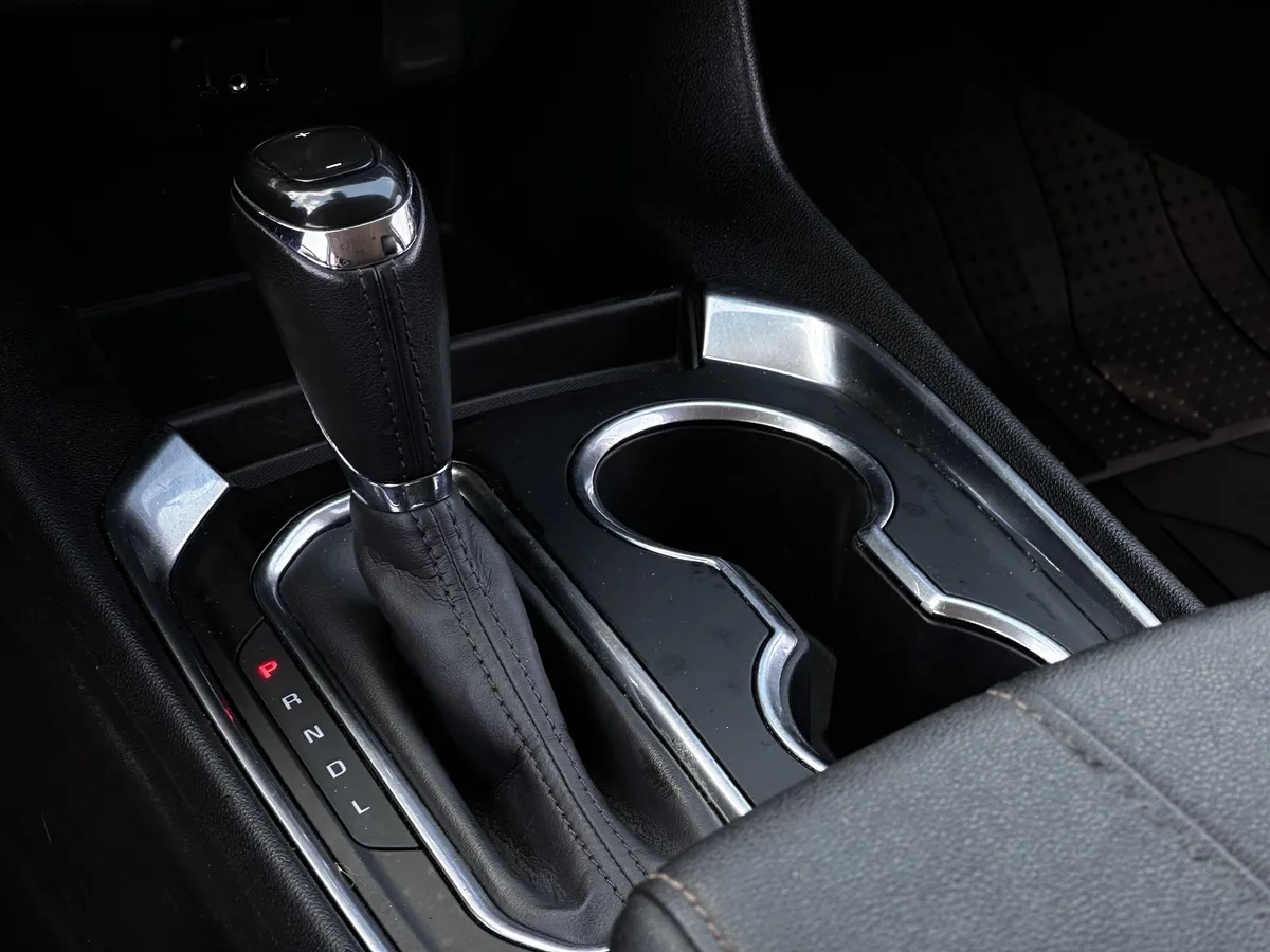 2020 Chevrolet Traverse LT Cloth thumbnail 25