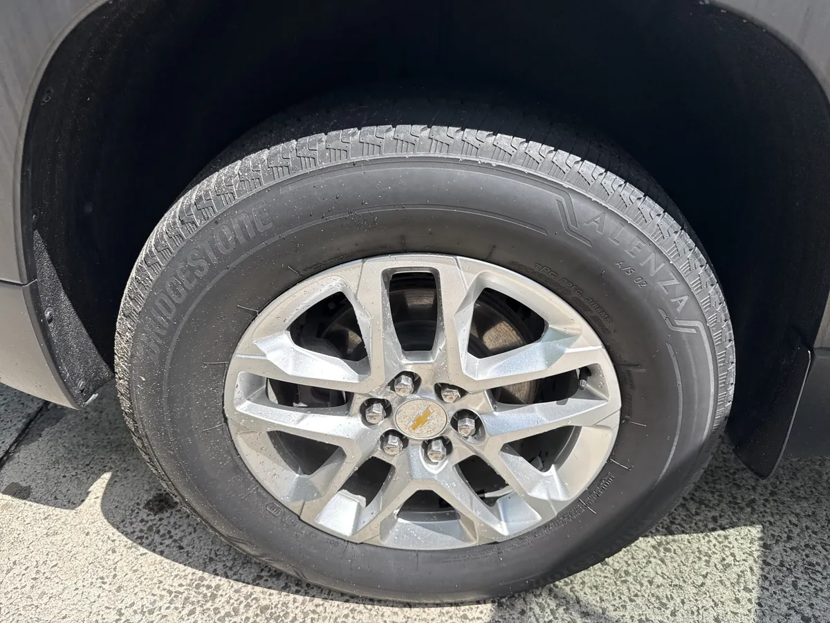 2020 Chevrolet Traverse LT Leather thumbnail 17