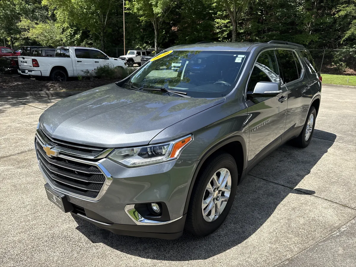 2020 Chevrolet Traverse LT Leather thumbnail 3