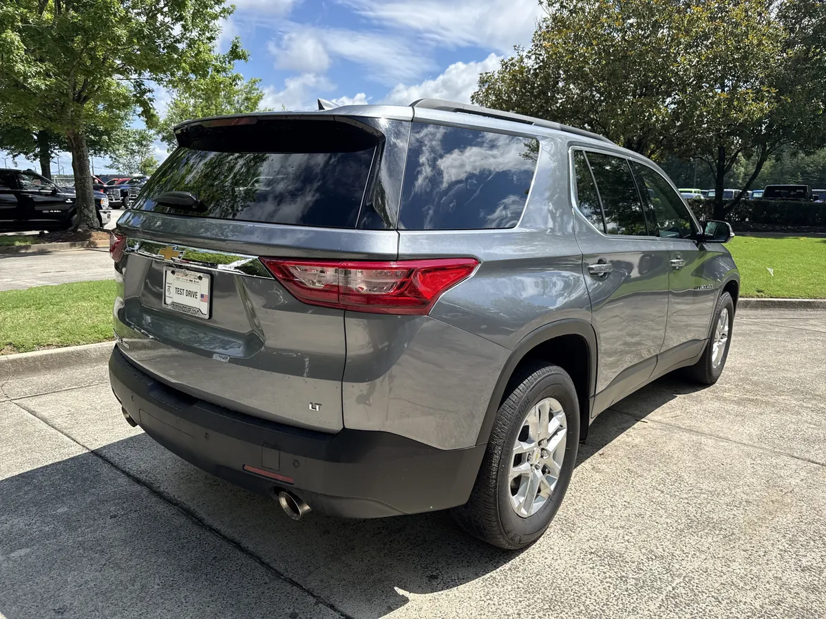 2020 Chevrolet Traverse LT Leather thumbnail 7