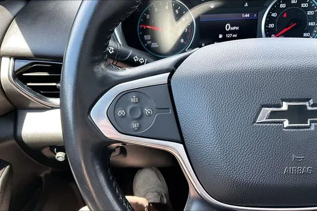 2020 Chevrolet Traverse LT thumbnail 10