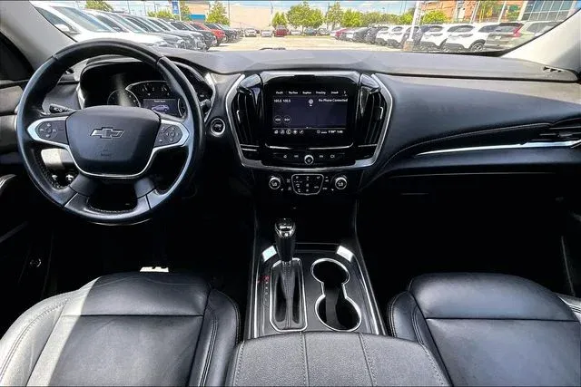 2020 Chevrolet Traverse LT thumbnail 7