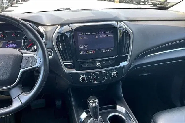 2020 Chevrolet Traverse LT thumbnail 9