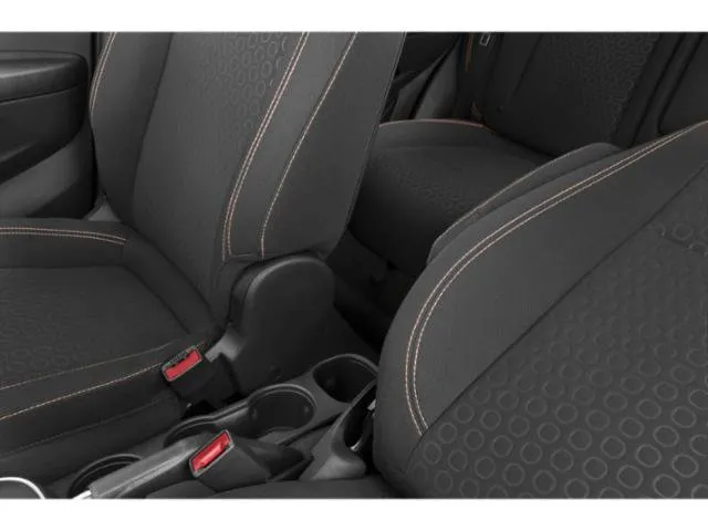 2020 Chevrolet Trax LS thumbnail 17