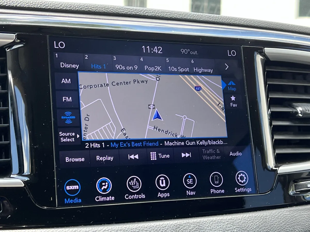 2020 Chrysler Pacifica Touring L thumbnail 23
