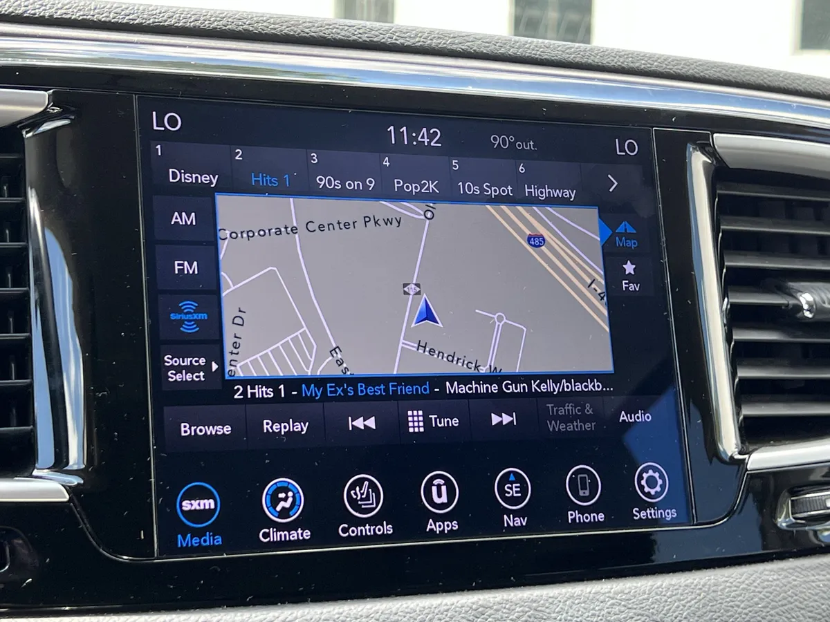 2020 Chrysler Pacifica Touring L thumbnail 24
