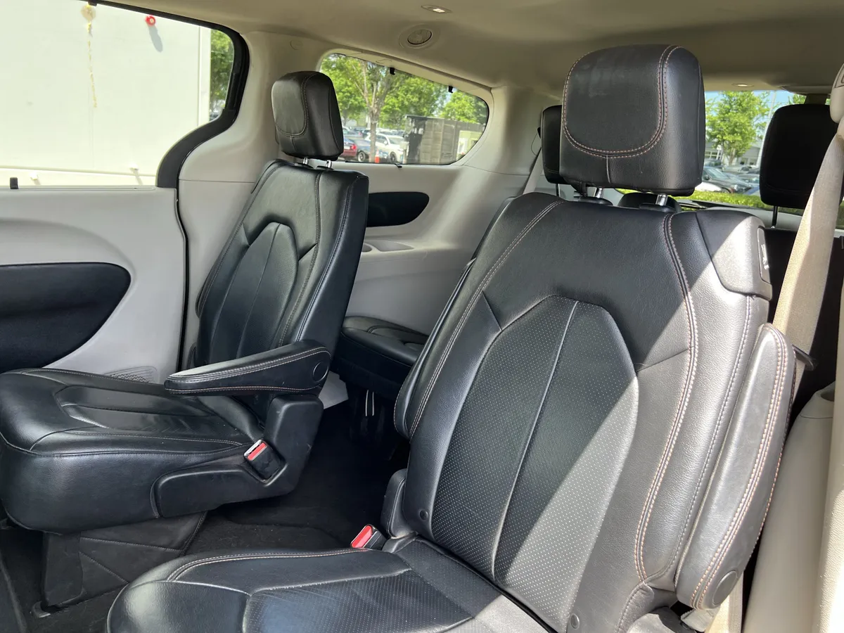 2020 Chrysler Pacifica Touring L thumbnail 32
