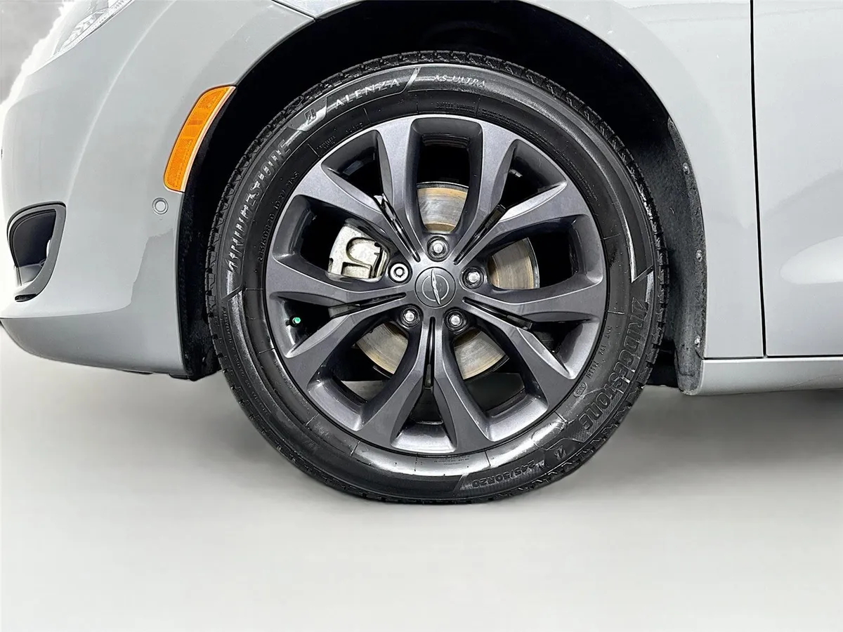 2020 Chrysler Pacifica Touring L Plus thumbnail 43