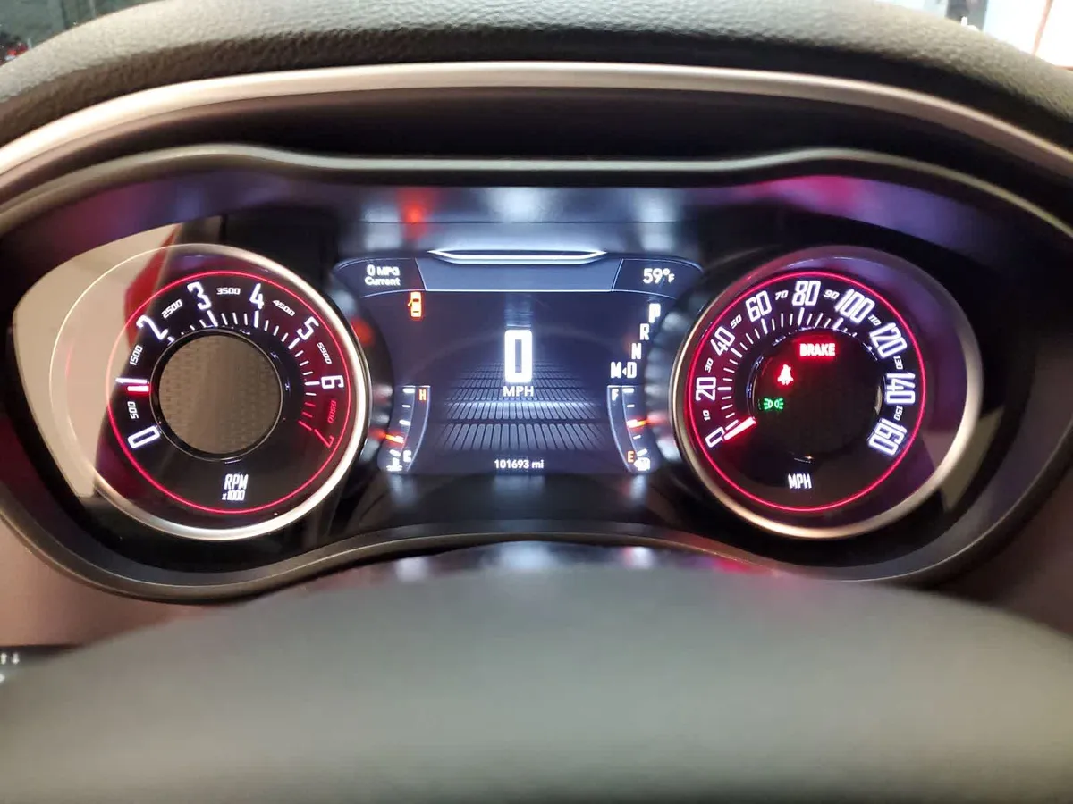 2020 Dodge Challenger SXT thumbnail 13