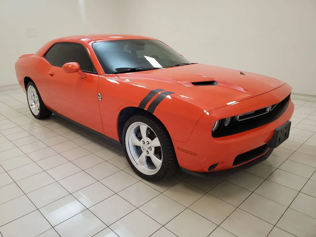 2020 Dodge Challenger SXT thumbnail 24