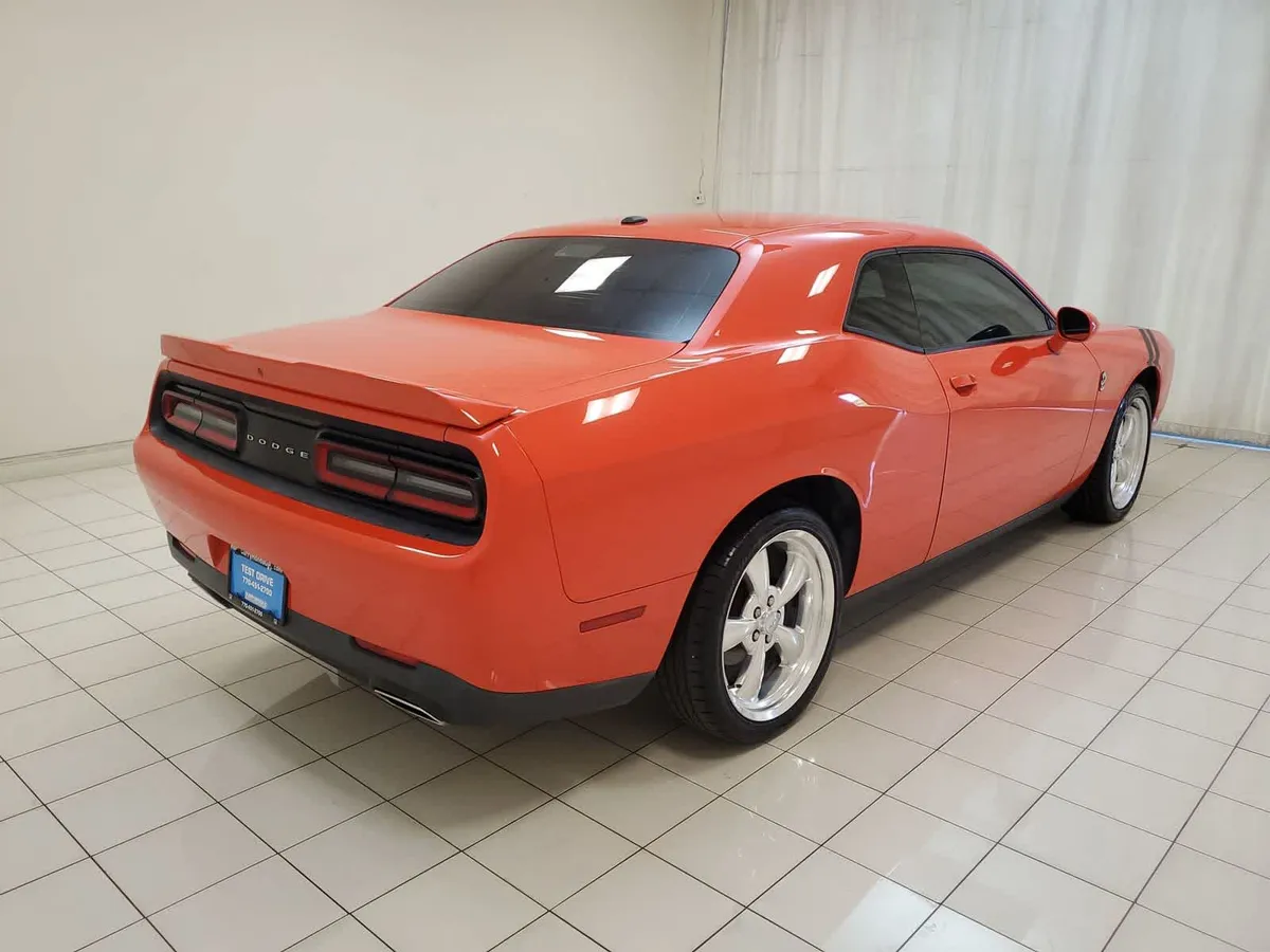 2020 Dodge Challenger SXT thumbnail 26