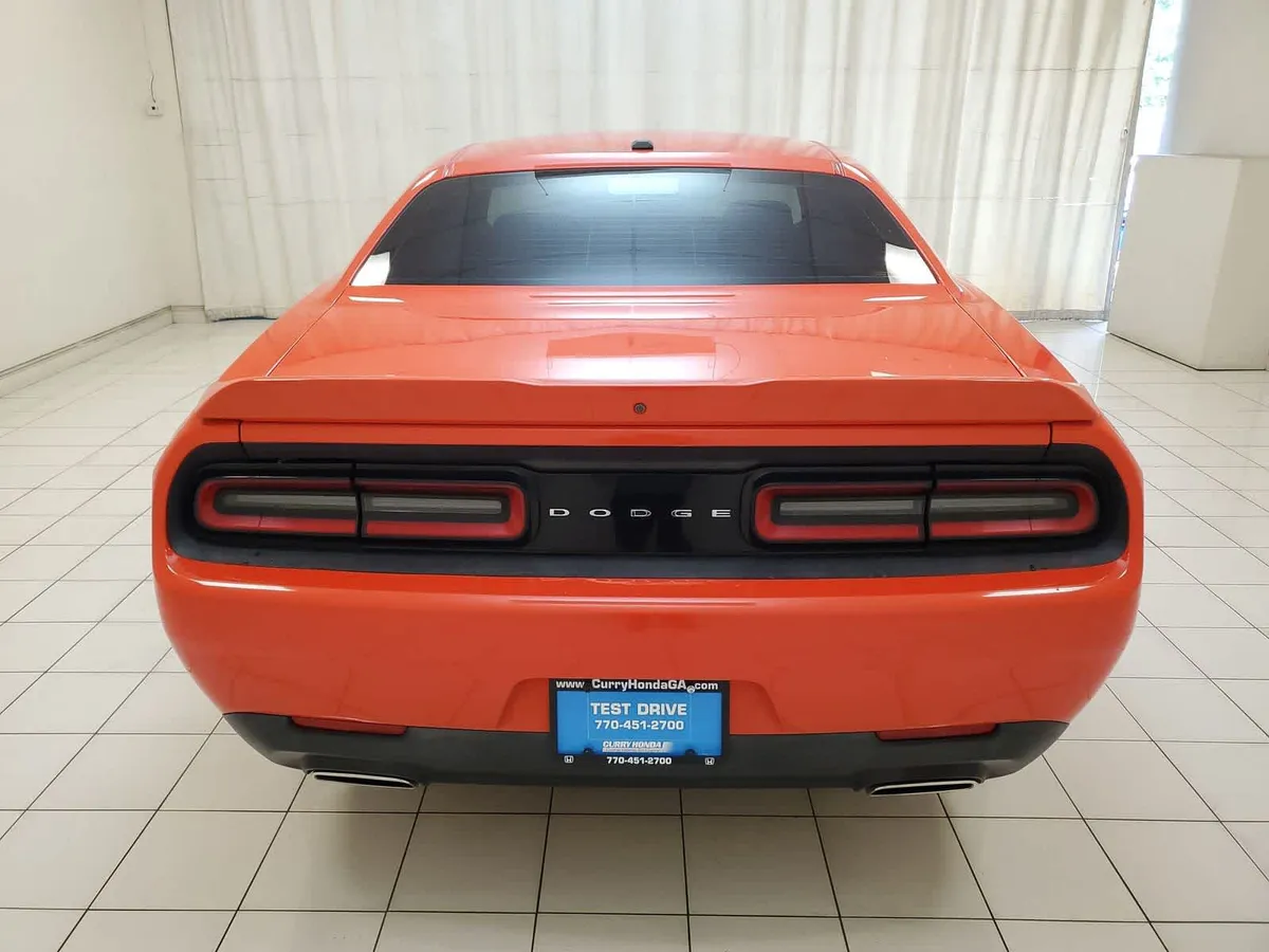 2020 Dodge Challenger SXT thumbnail 27