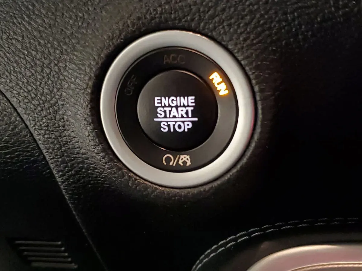 2020 Dodge Challenger SXT thumbnail 6