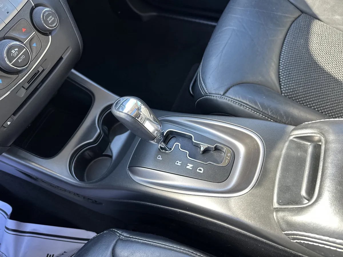 2020 Dodge Journey Crossroad thumbnail 30
