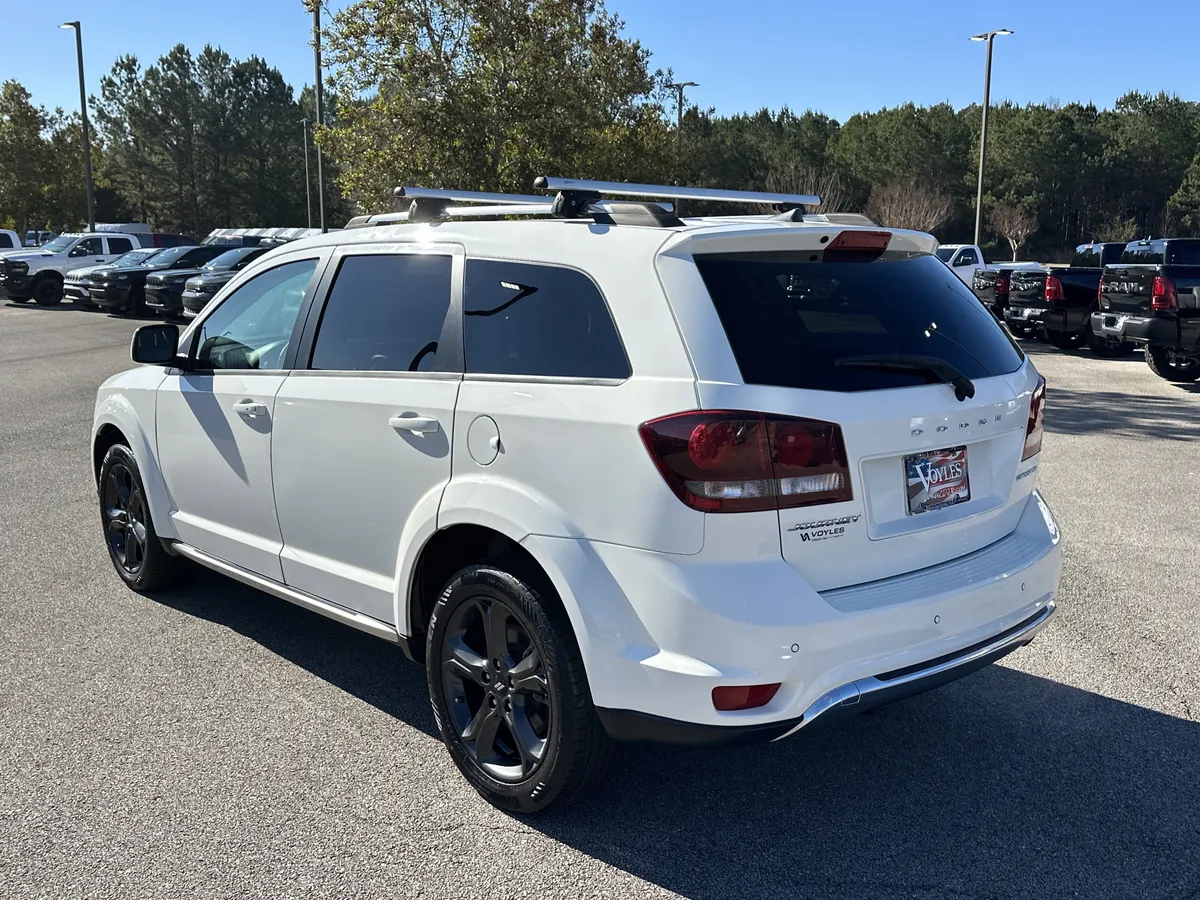 2020 Dodge Journey Crossroad thumbnail 5