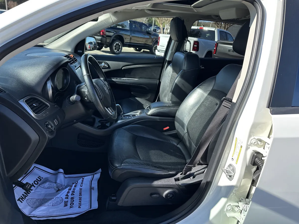 2020 Dodge Journey Crossroad thumbnail 9