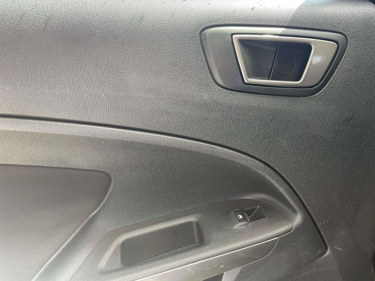 2020 Ford EcoSport SE thumbnail 14