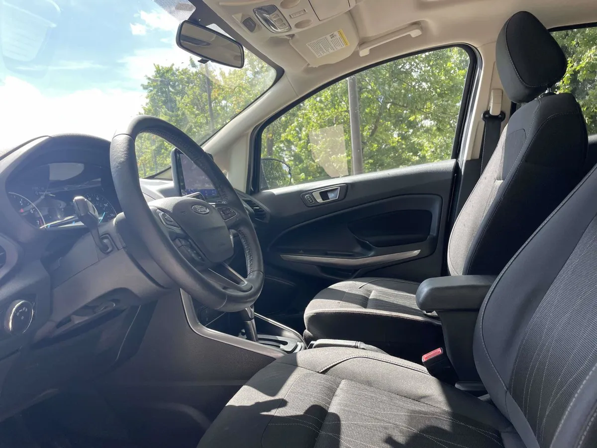 2020 Ford EcoSport SE thumbnail 18