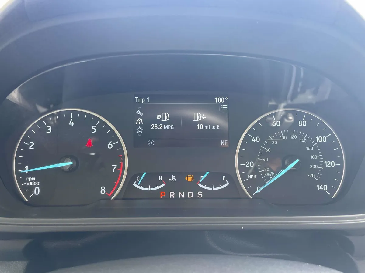 2020 Ford EcoSport SE thumbnail 25