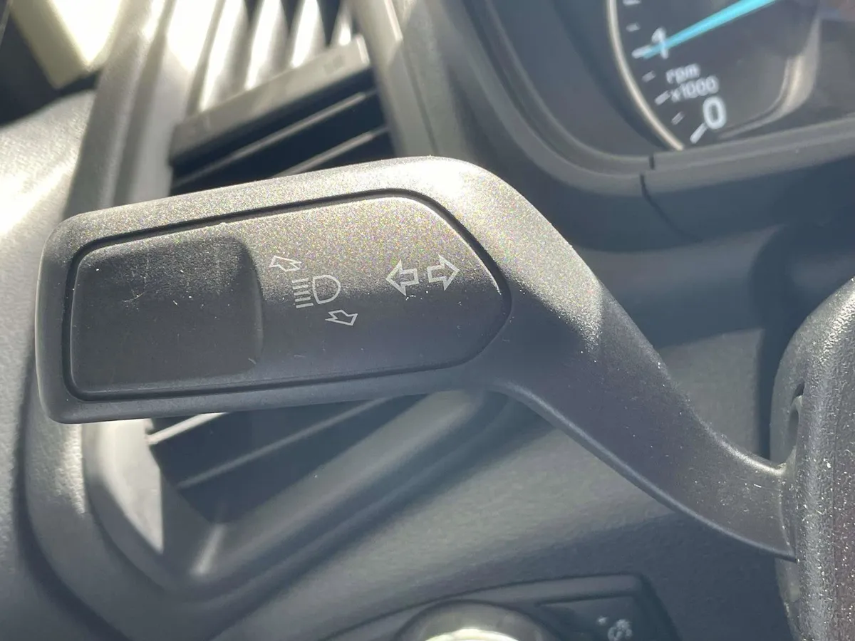 2020 Ford EcoSport SE thumbnail 27