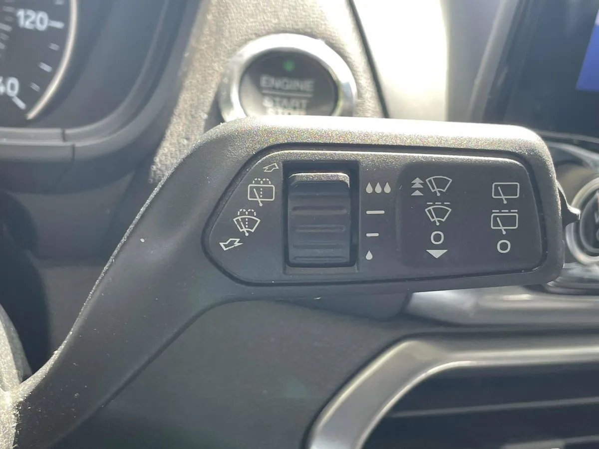 2020 Ford EcoSport SE thumbnail 28