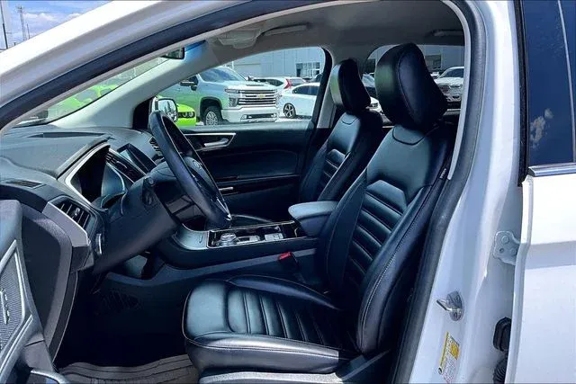 2020 Ford Edge SEL thumbnail 18