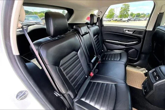 2020 Ford Edge SEL thumbnail 20