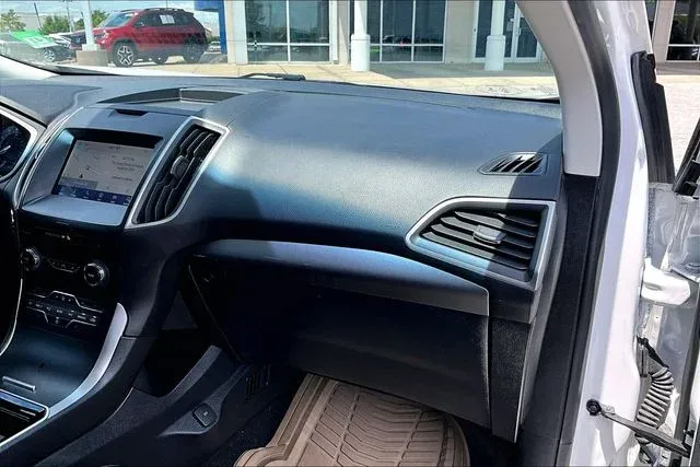2020 Ford Edge SEL thumbnail 21