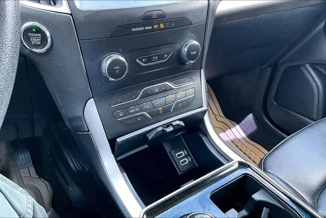 2020 Ford Edge SEL thumbnail 23